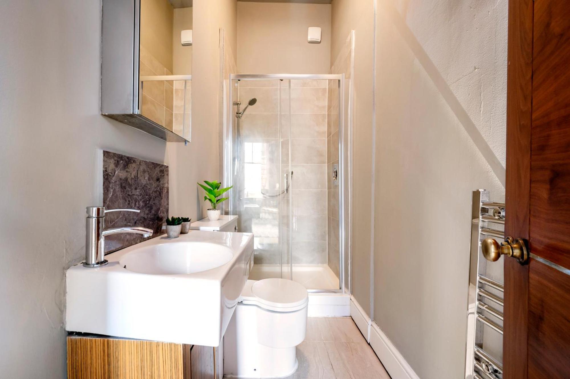 Sunny Corner Apartment In Center Of לונדון מראה חיצוני תמונה