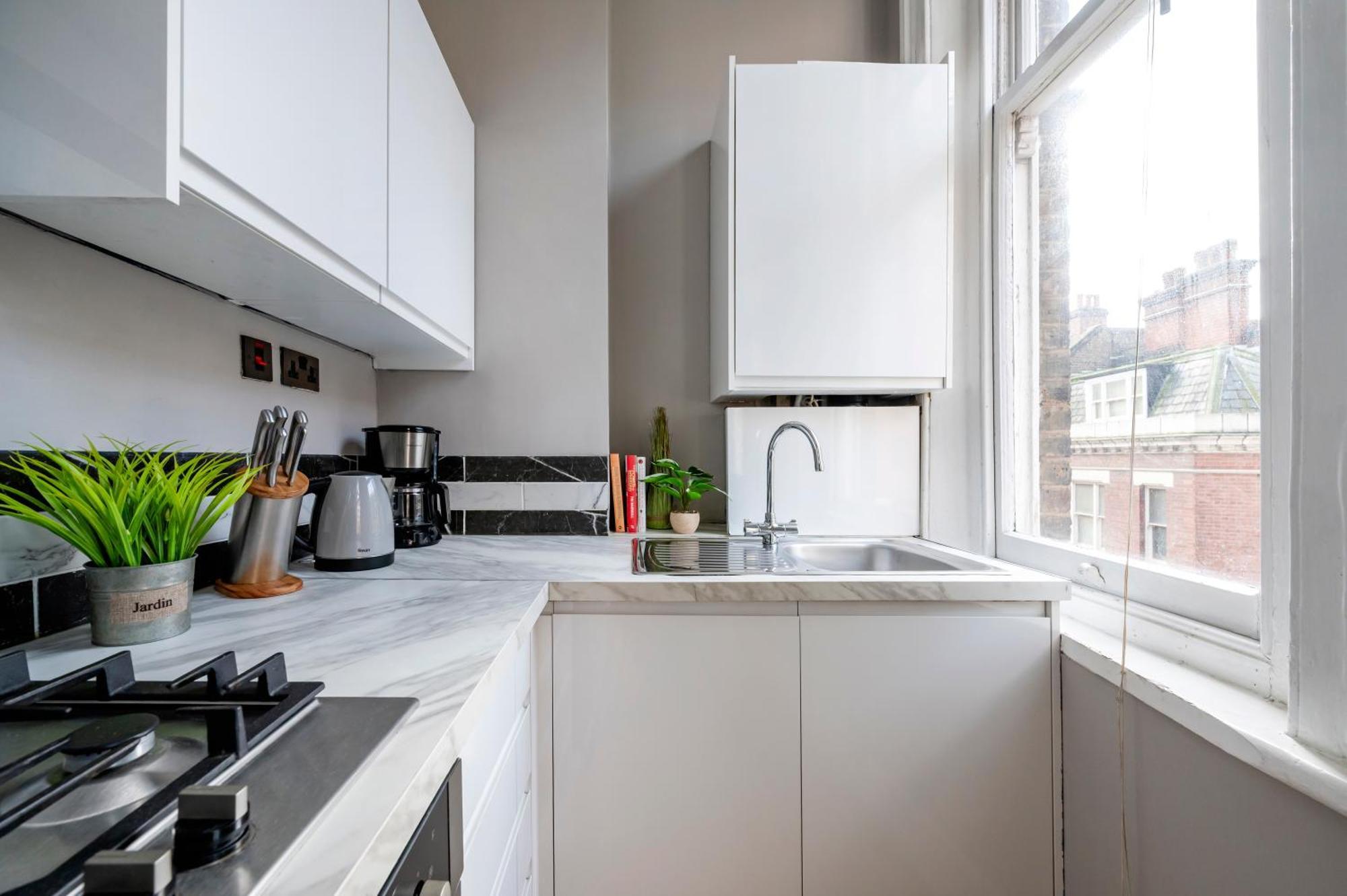 Sunny Corner Apartment In Center Of לונדון מראה חיצוני תמונה